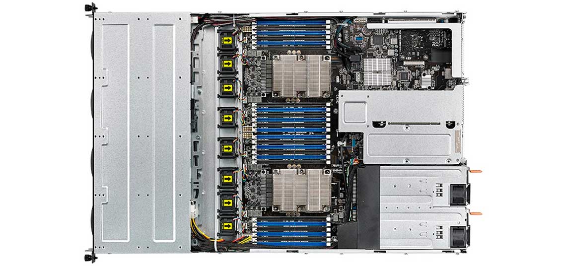 Servidor 4 baias com design da plataforma expansível Intel Xeon